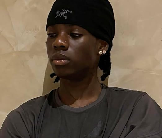 Arc'teryx Rho Beanie - Lightweight Toque Wool Hat, Warm & Breathable Winter Skull Cap for Hiking, Running, Skiing, Outdoor Sports, Black